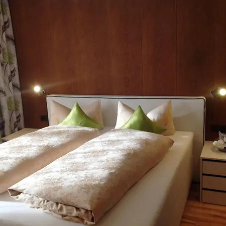 Apart Garni Lais Guest house *